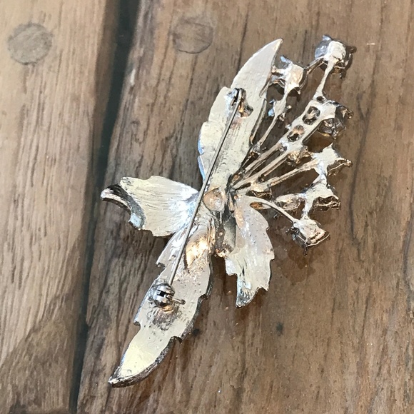 Silver LARGE Flower Brooch Crystals Pin Swarovski! - Picture 4 of 5